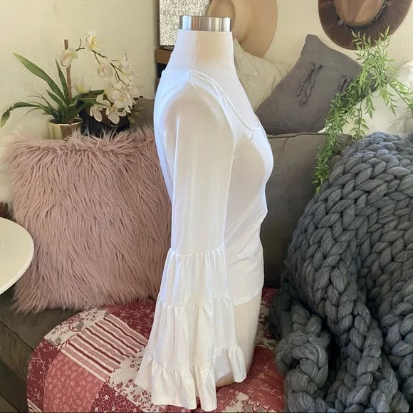 NEW Bell Sleeve Top - Picture 6 of 11